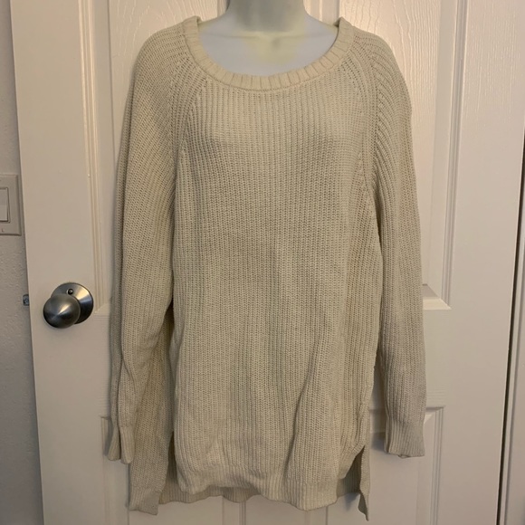 Express White Knit Long Sleeve Sweater size small - Picture 1 of 4